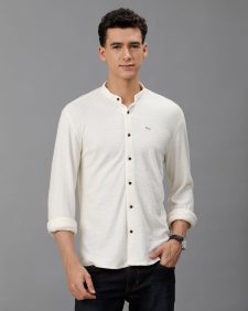 Men Slim Fit Mandarin Collar Solid Knit Shirt In Ecru.