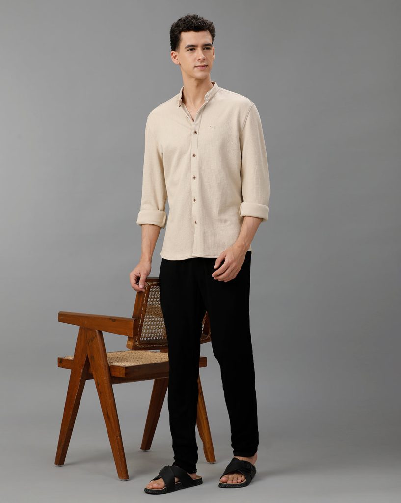 Men Slim Fit Mandarin Collar Solid Knit Shirt In Beige.