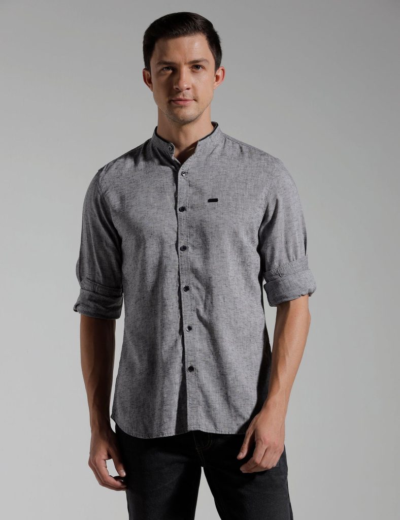 Men Slim Fit Mandarin Collar Solid Shirt