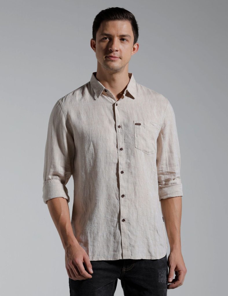 Men Slim Fit Regular Collar Solid Shirt