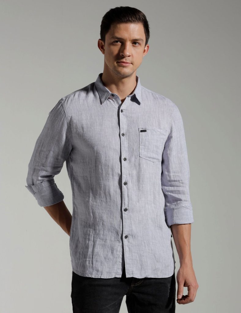 Men Slim Fit Regular Collar Solid Shirt