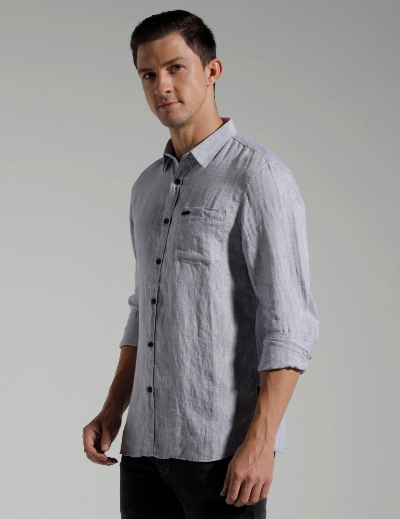 Men Slim Fit Regular Collar Solid Shirt