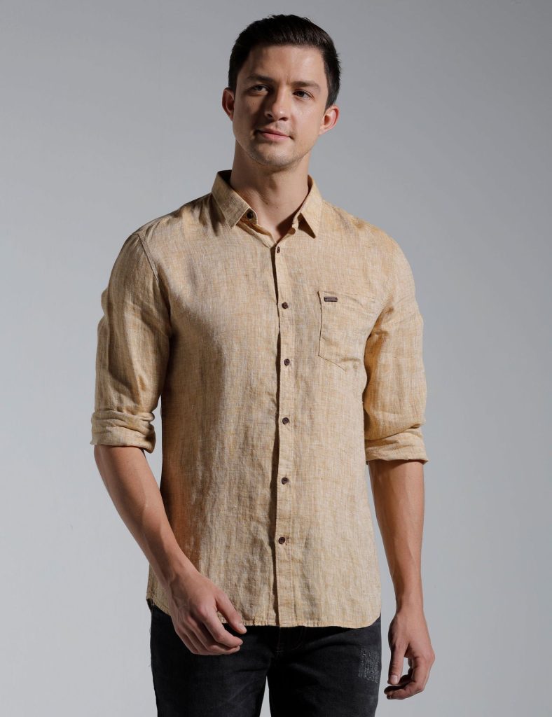 Men Slim Fit Regular Collar Solid Shirt